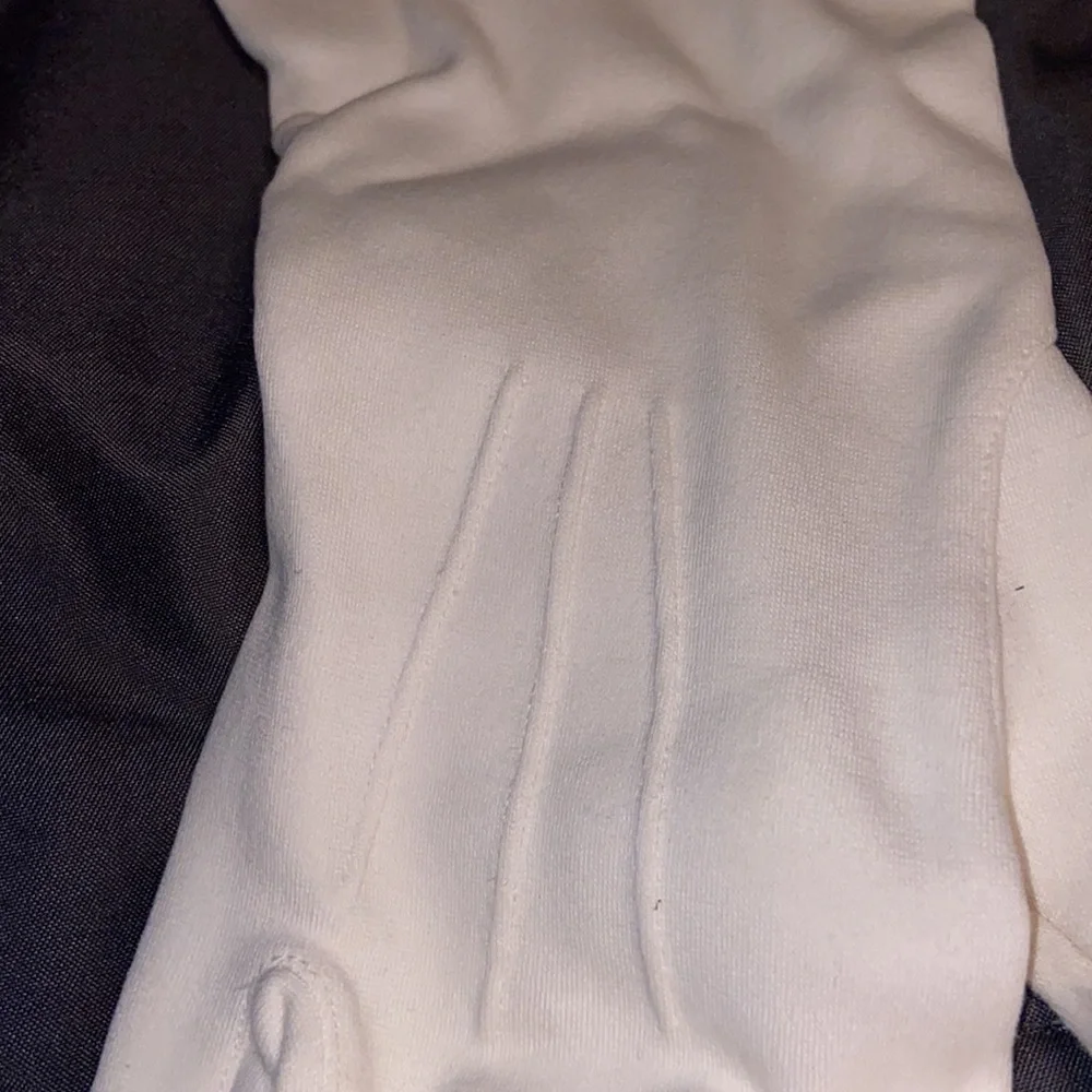 Vintage white gloves size medium